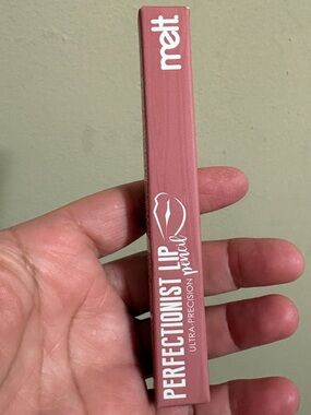 Melt Cosmetics Perfections Lip Pencil Dusty Rose 🌹 rosette Brand New Never Used